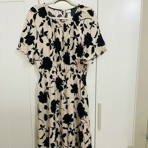 Short sleeve summer dress midi